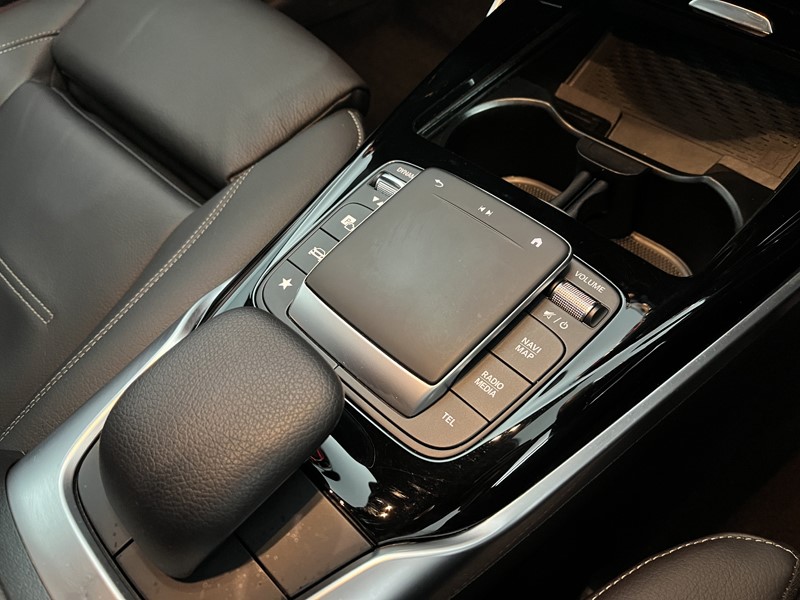 2021 (21) MERCEDES-BENZ A CLASS A35 4Matic Premium 5dr Auto 4729641