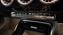 2021 (21) MERCEDES-BENZ A CLASS A35 4Matic Premium 5dr Auto 4729639