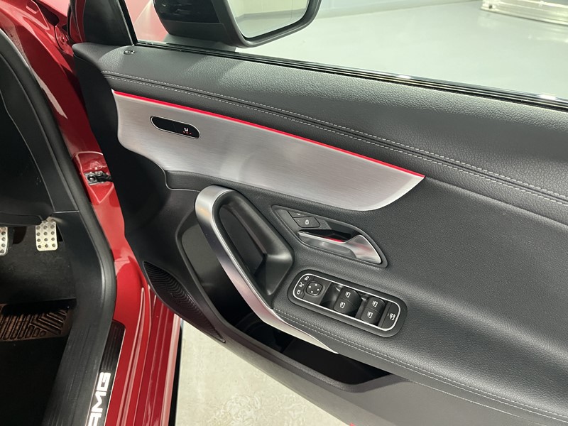 2021 (21) MERCEDES-BENZ A CLASS A35 4Matic Premium 5dr Auto 4729629