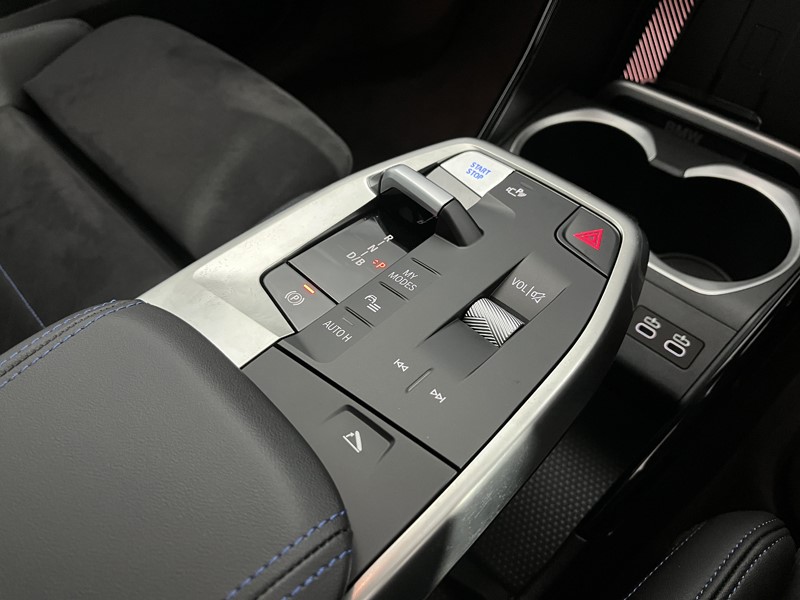 2025 (25) BMW iX1 230kW xDrive30 M Sport 65kWh 5dr Auto 4897852