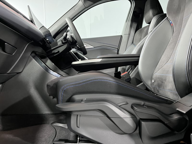 2025 (25) BMW iX1 230kW xDrive30 M Sport 65kWh 5dr Auto 4897874