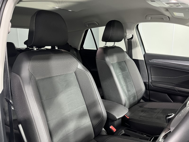 2022 (22) VOLKSWAGEN T-ROC 1.0 TSI Style 5dr 4756985