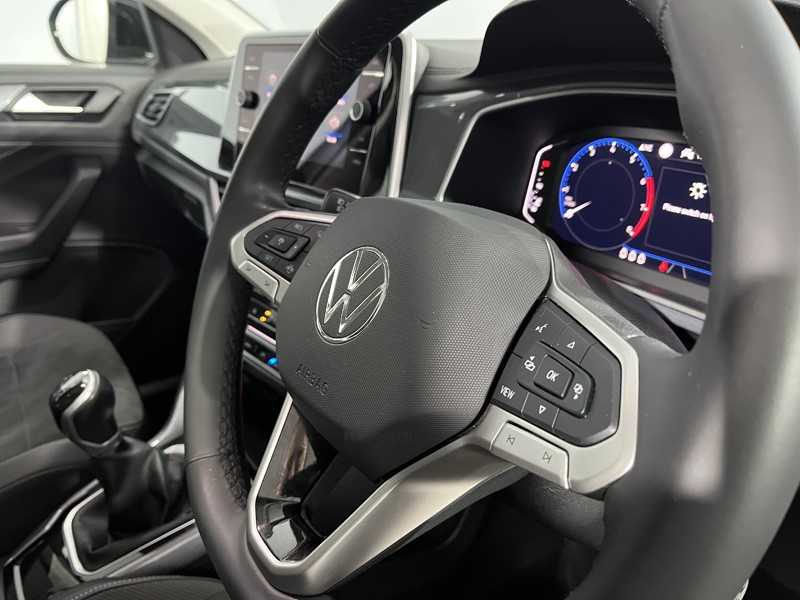 2022 (22) VOLKSWAGEN T-ROC 1.0 TSI Style 5dr 4756995
