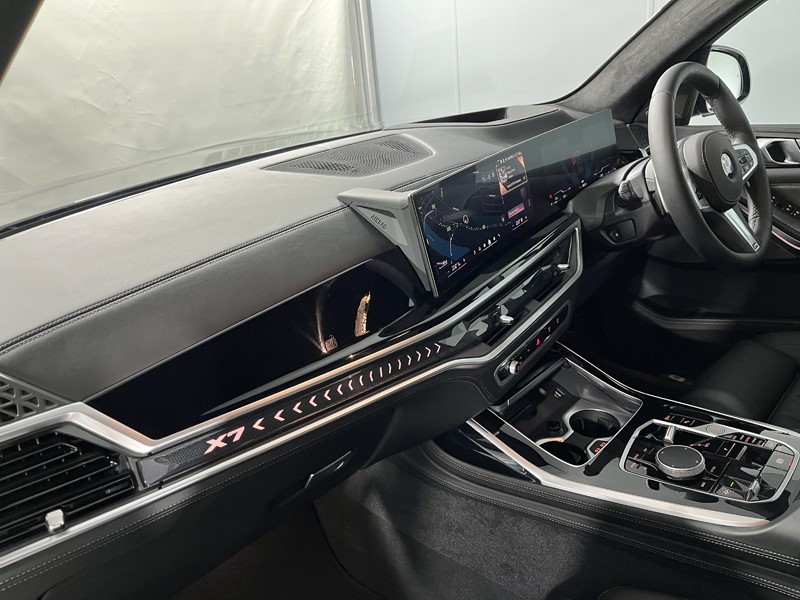 2025 (25) BMW X7 xDrive40i MHT M Sport 5dr Step Auto 4809339