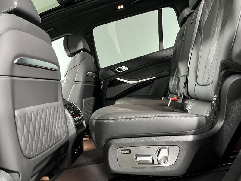 2025 (25) BMW X7 xDrive40i MHT M Sport 5dr Step Auto 4809371