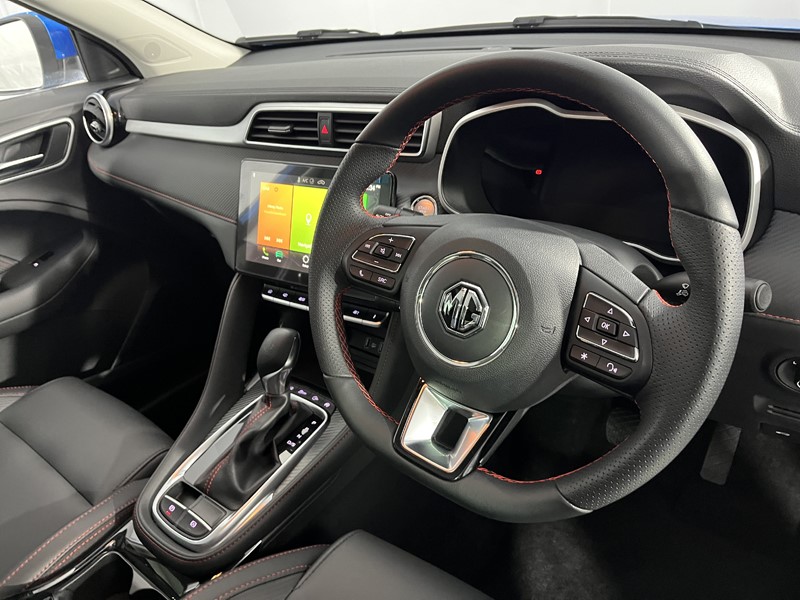 2023 (73) MG MOTOR UK ZS 1.0T GDi Exclusive 5dr DCT 4765240