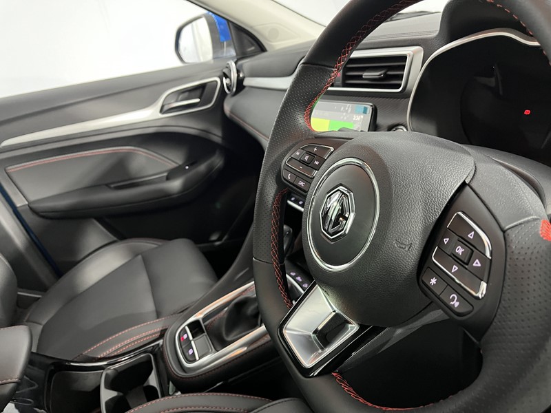 2023 (73) MG MOTOR UK ZS 1.0T GDi Exclusive 5dr DCT 4765256