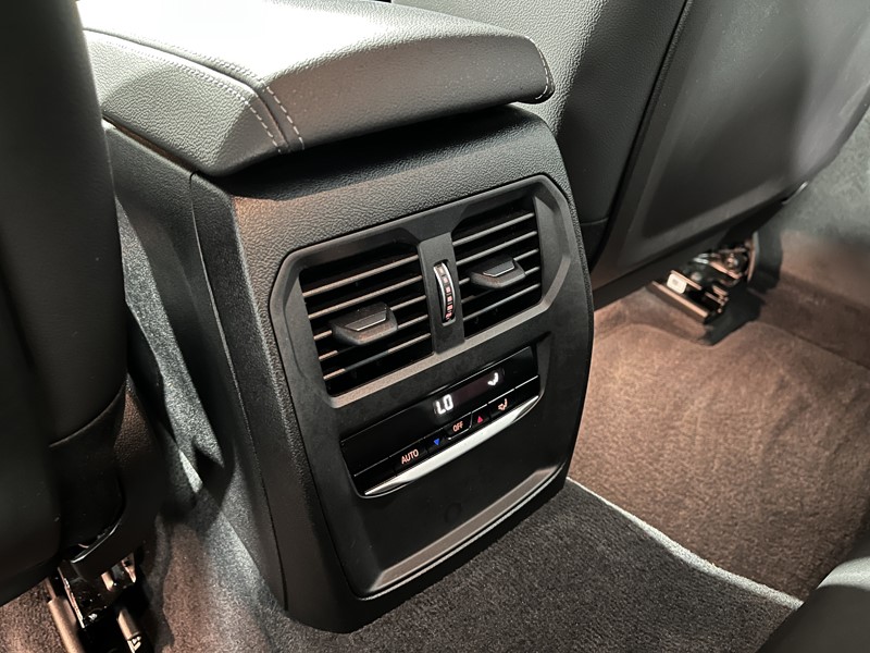 2020 (70) BMW 3 SERIES 330e xDrive M Sport 4dr Step Auto 4782147