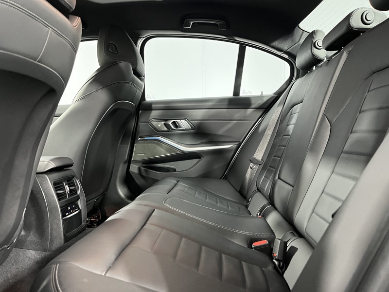 2020 (70) BMW 3 SERIES 330e xDrive M Sport 4dr Step Auto 4782144