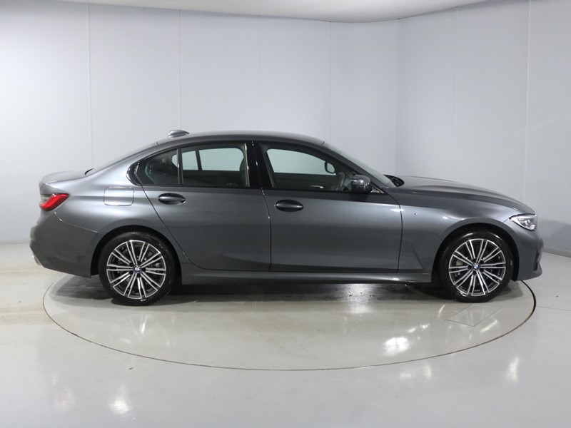 2020 (70) BMW 3 SERIES 330e xDrive M Sport 4dr Step Auto 4782109