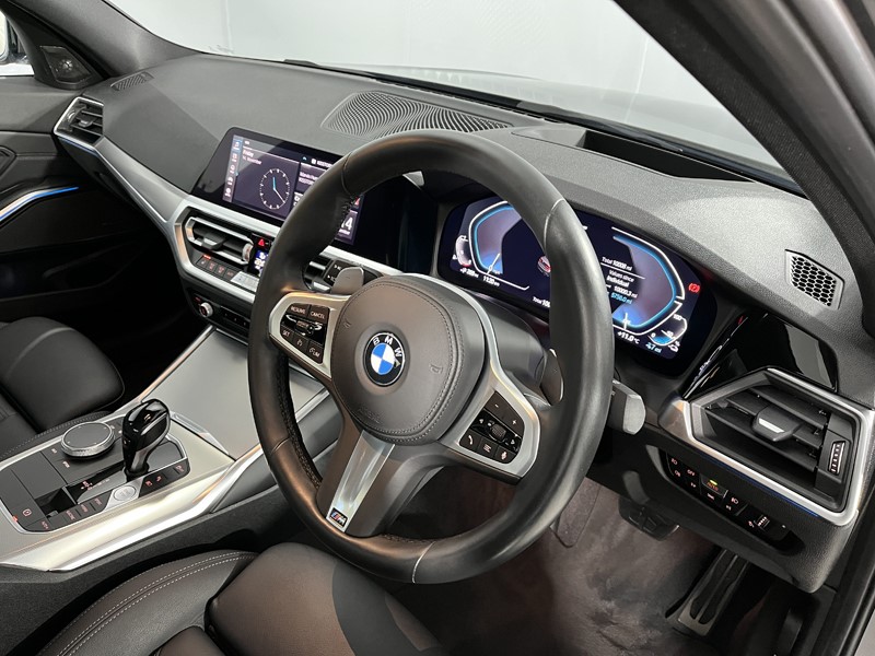 2020 (70) BMW 3 SERIES 330e xDrive M Sport 4dr Step Auto 4782112