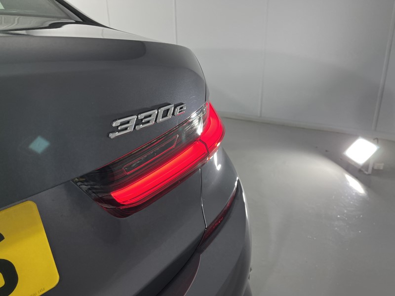 2020 (70) BMW 3 SERIES 330e xDrive M Sport 4dr Step Auto 4782153