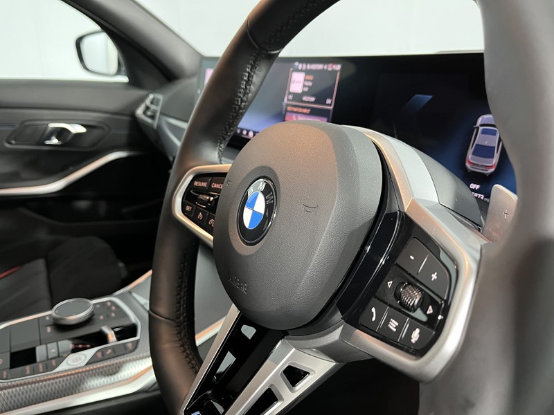 2025 (25) BMW 3 SERIES 320i M Sport 4dr Step Auto 4774958
