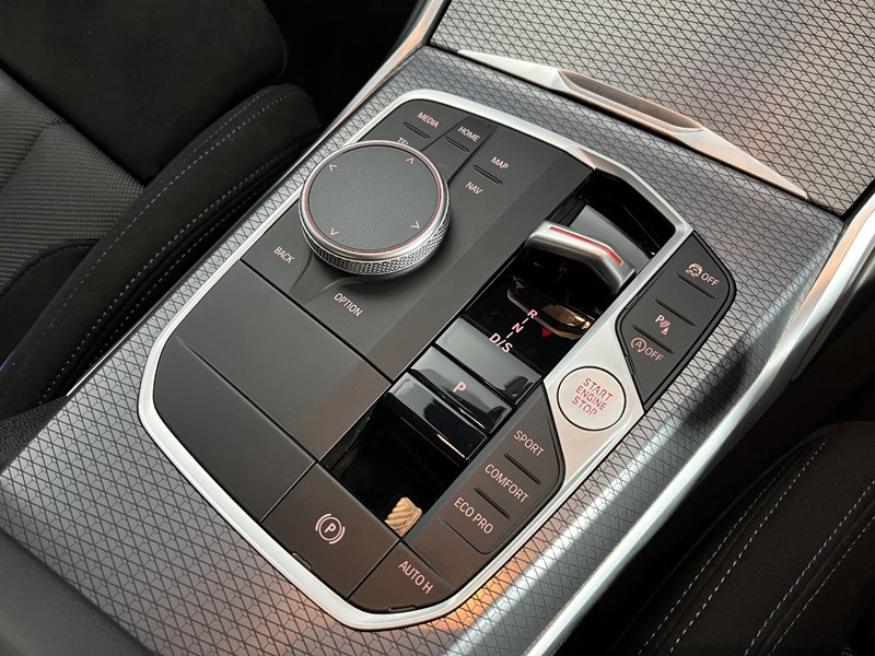 2025 (25) BMW 3 SERIES 320i M Sport 4dr Step Auto 4774946