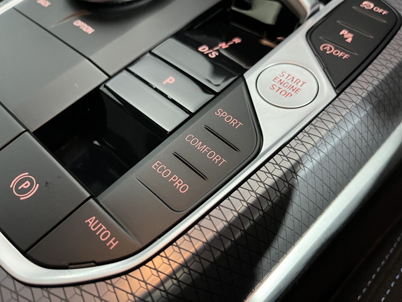 2025 (25) BMW 3 SERIES 320i M Sport 4dr Step Auto 4774970