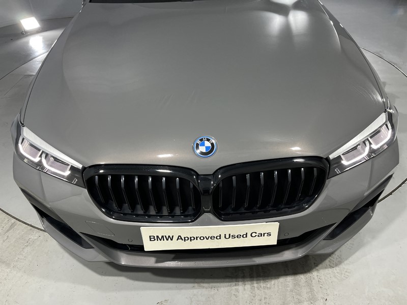 2022 (22) BMW 5 SERIES 530e M Sport 5dr Auto 4774661