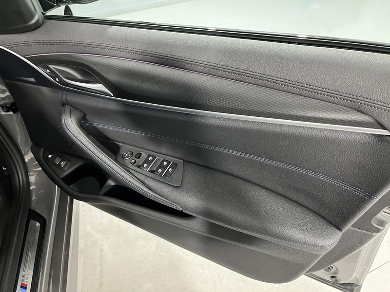 2022 (22) BMW 5 SERIES 530e M Sport 5dr Auto 4774638