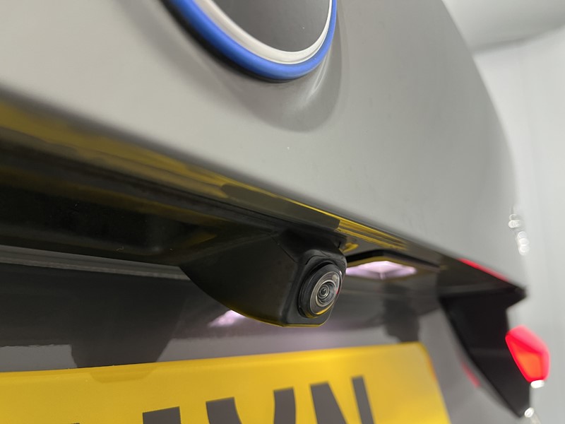 2022 (22) BMW 5 SERIES 530e M Sport 5dr Auto 4774666