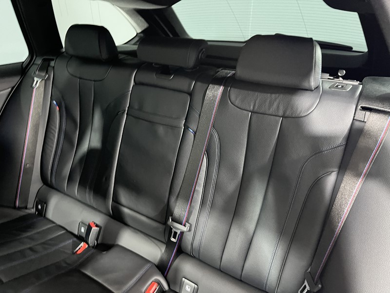 2022 (22) BMW 5 SERIES 530e M Sport 5dr Auto 4774630