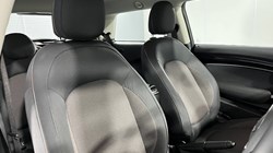 2023 (23) MINI HATCHBACK 1.5 Cooper Classic Premium 3dr 4782027