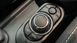 2023 (23) MINI HATCHBACK 1.5 Cooper Classic Premium 3dr 4782048