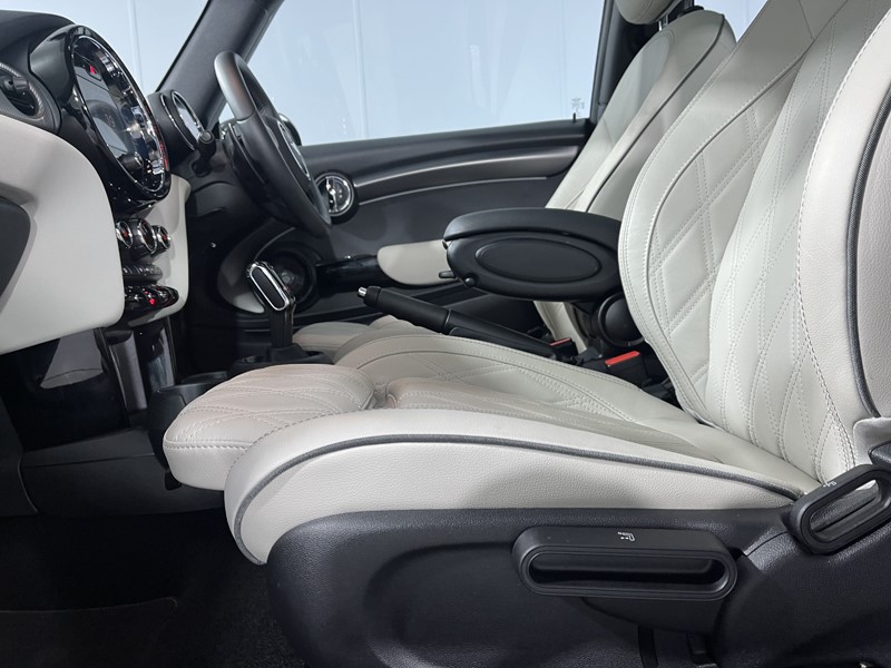 2022 (72) MINI HATCHBACK 2.0 Cooper S Exclusive 3dr Auto 4795790