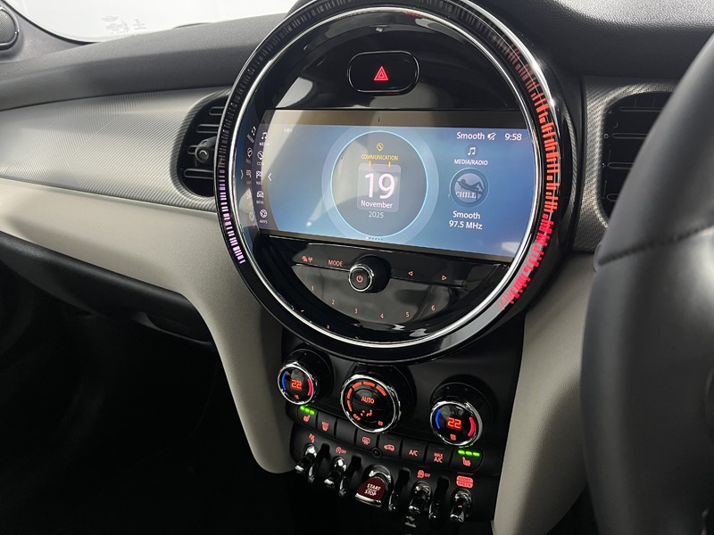 2022 (72) MINI HATCHBACK 2.0 Cooper S Exclusive 3dr Auto 4795762