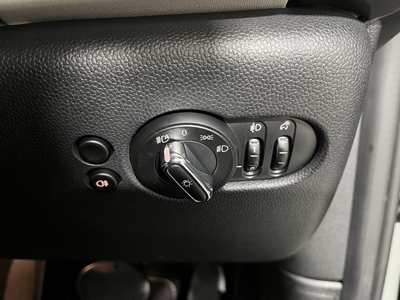 2022 (72) MINI HATCHBACK 2.0 Cooper S Exclusive 3dr Auto 4795777