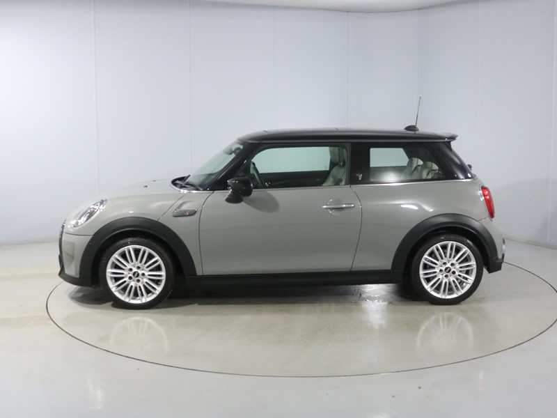 2022 (72) MINI HATCHBACK 2.0 Cooper S Exclusive 3dr Auto 4795799