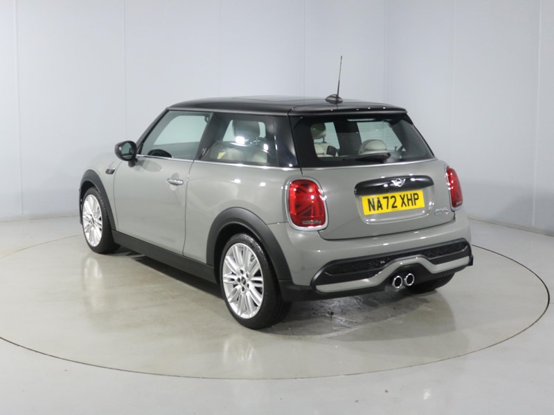 2022 (72) MINI HATCHBACK 2.0 Cooper S Exclusive 3dr Auto