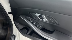 2025 (25) BMW 3 SERIES 320i M Sport 4dr Step Auto 4787195