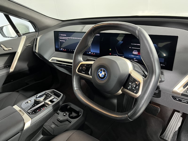 2023 (73) BMW iX 240kW xDrive40 M Sport 76.6kWh 5dr Auto 4790564