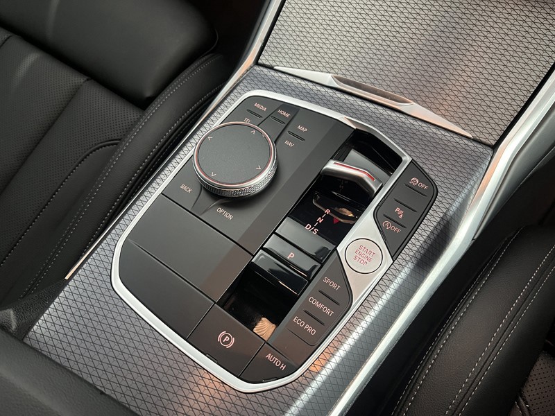 2025 (25) BMW 3 SERIES 320i M Sport 4dr Step Auto 4883028