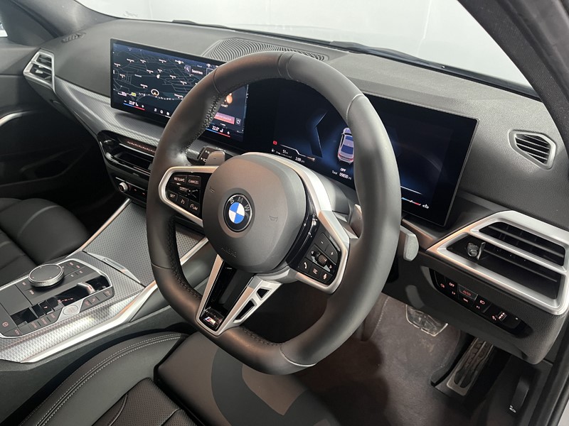 2025 (25) BMW 3 SERIES 320i M Sport 4dr Step Auto 4883024