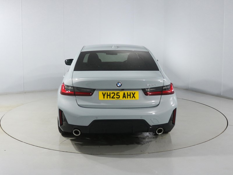 2025 (25) BMW 3 SERIES 320i M Sport 4dr Step Auto 4883033