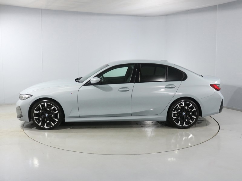 2025 (25) BMW 3 SERIES 320i M Sport 4dr Step Auto 4883068