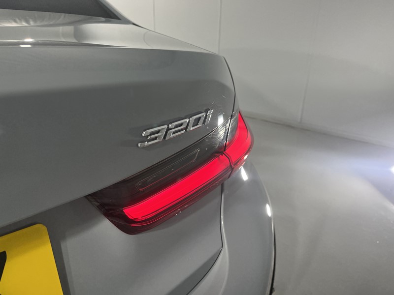 2025 (25) BMW 3 SERIES 320i M Sport 4dr Step Auto 4883064