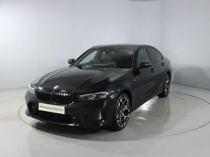 2025 (75) BMW 3 SERIES 330e 22.3 kWh M Sport 4dr Step Auto [Pro Pack] 5070295