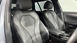 2017 (17) BMW 5 SERIES 520d M Sport 5dr Auto 4813501