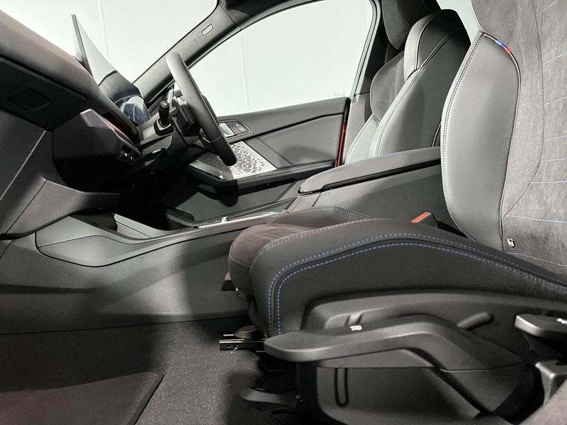 2025 (75) BMW 2 SERIES 220 M Sport 4dr Step Auto [Tech PLUS/Pro Pack] 5070856