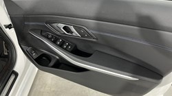 2025 (25) BMW 3 SERIES 320i M Sport 5dr Step Auto 4800527