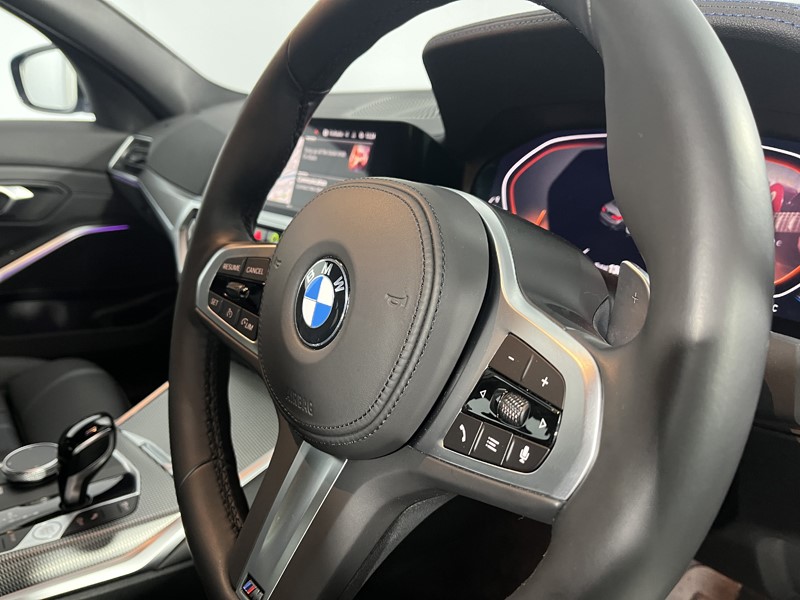 2022 (72) BMW 3 SERIES 320i xDrive M Sport 4dr Step Auto 4872541