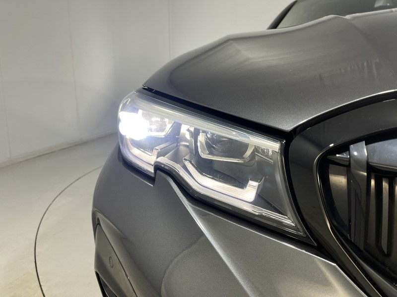 2022 (72) BMW 3 SERIES 320i xDrive M Sport 4dr Step Auto 4872560