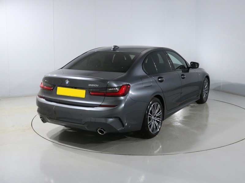 2022 (72) BMW 3 SERIES 320i xDrive M Sport 4dr Step Auto 4872567