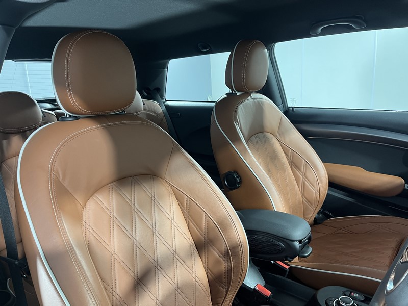 2021 (21) MINI HATCHBACK 1.5 Cooper Exclusive 3dr Auto 4854024