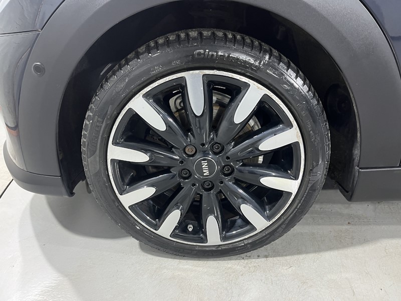 2021 (21) MINI HATCHBACK 1.5 Cooper Exclusive 3dr Auto 4854027