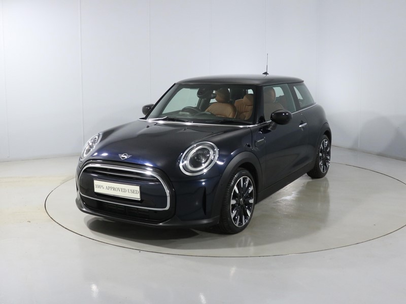2021 (21) MINI HATCHBACK 1.5 Cooper Exclusive 3dr Auto 4854055