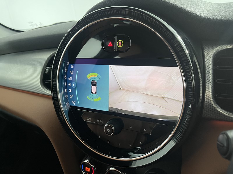 2021 (21) MINI HATCHBACK 1.5 Cooper Exclusive 3dr Auto 4854031