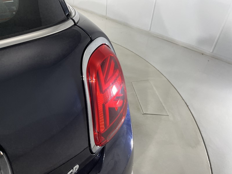 2021 (21) MINI HATCHBACK 1.5 Cooper Exclusive 3dr Auto 4854053