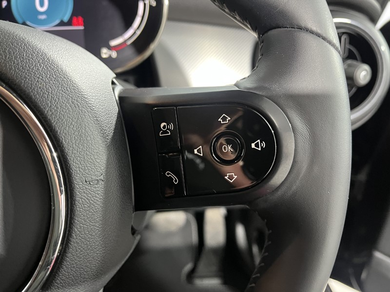 2021 (21) MINI HATCHBACK 1.5 Cooper Exclusive 3dr Auto 4854037